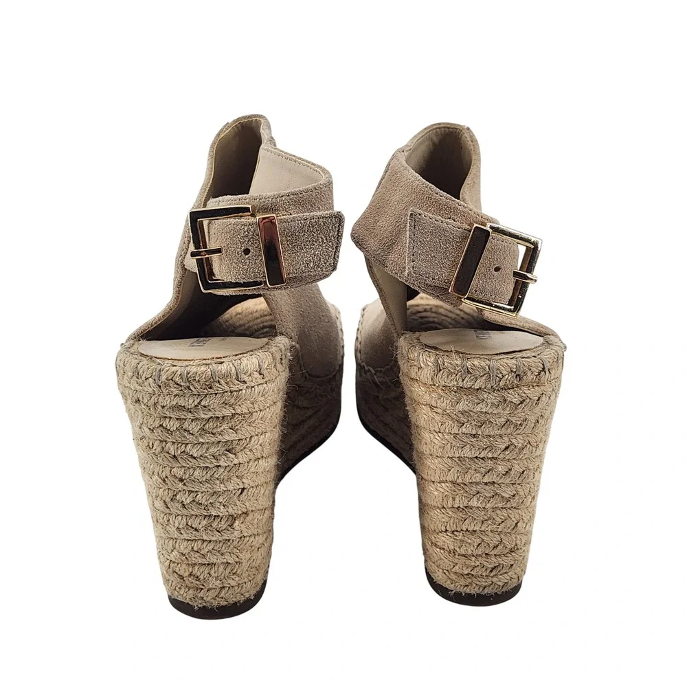 Kenneth Cole designed all